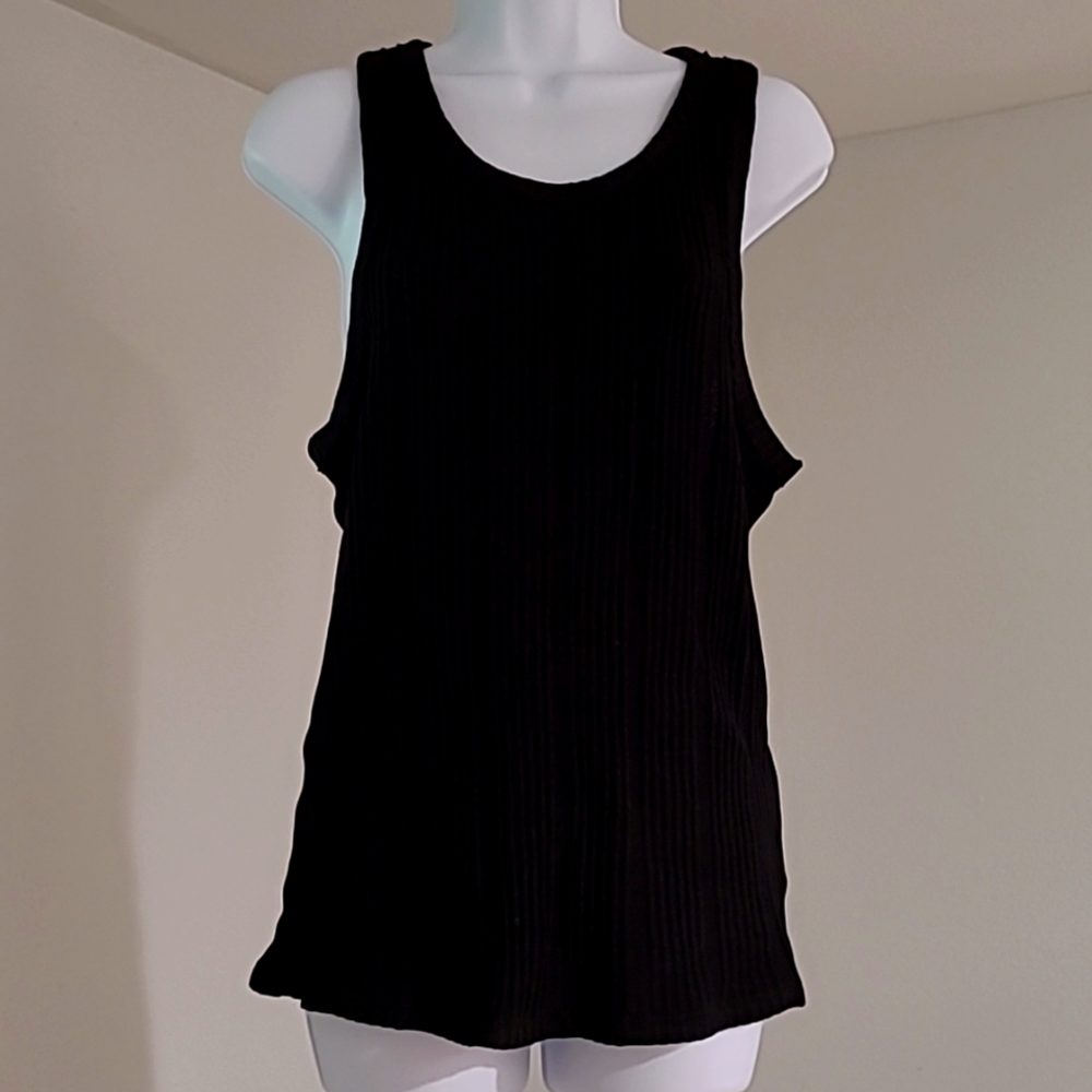 Sustainable Ribbed Tank